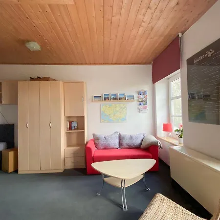 Gartenidyll Insel Ruegen Poppelvitz Bei * Altefähr