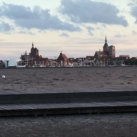 Gartenidyll Insel Ruegen Poppelvitz Bei *