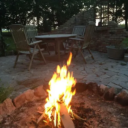 Gartenidyll Insel Ruegen Poppelvitz Bei Appartement *